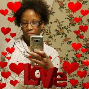 Meet your Posher, Ebony